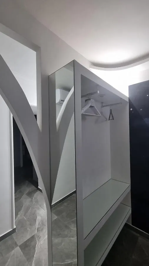 Apartment La Luna A Toledo Naples Italy