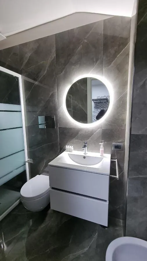 Apartment La Luna A Toledo Naples
