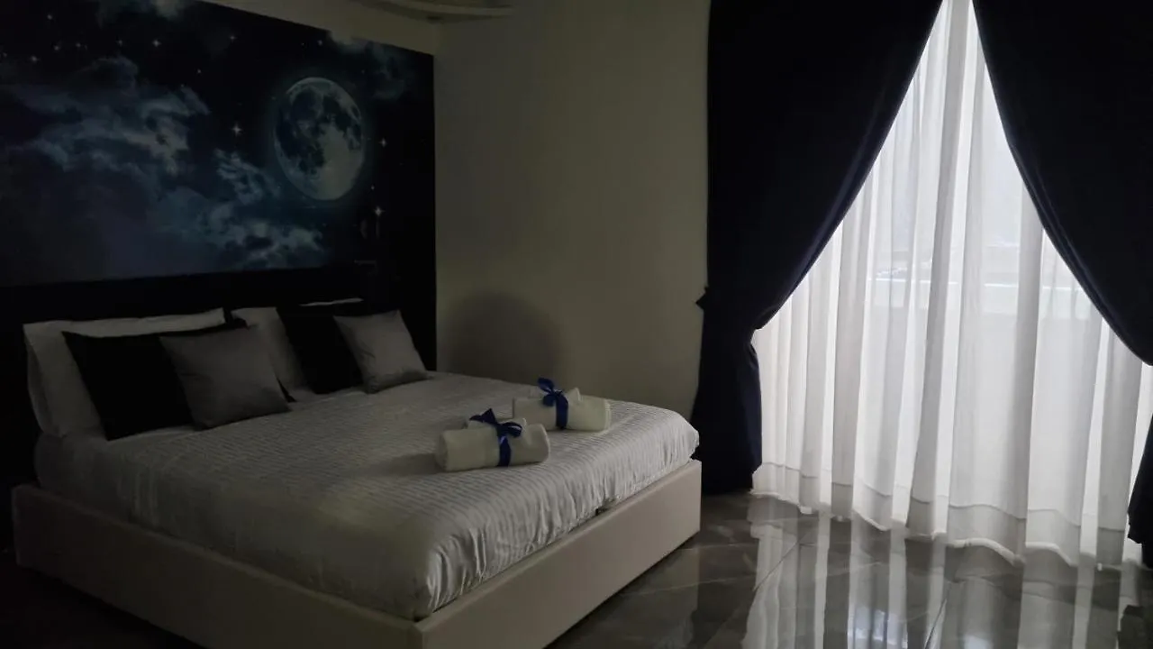 La Luna A Toledo Naples Apartment
