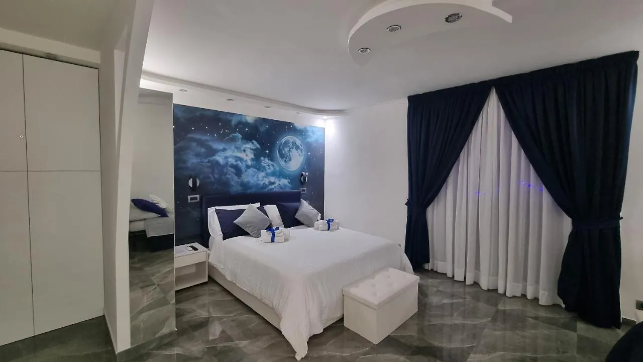 La Luna A Toledo Naples Apartment