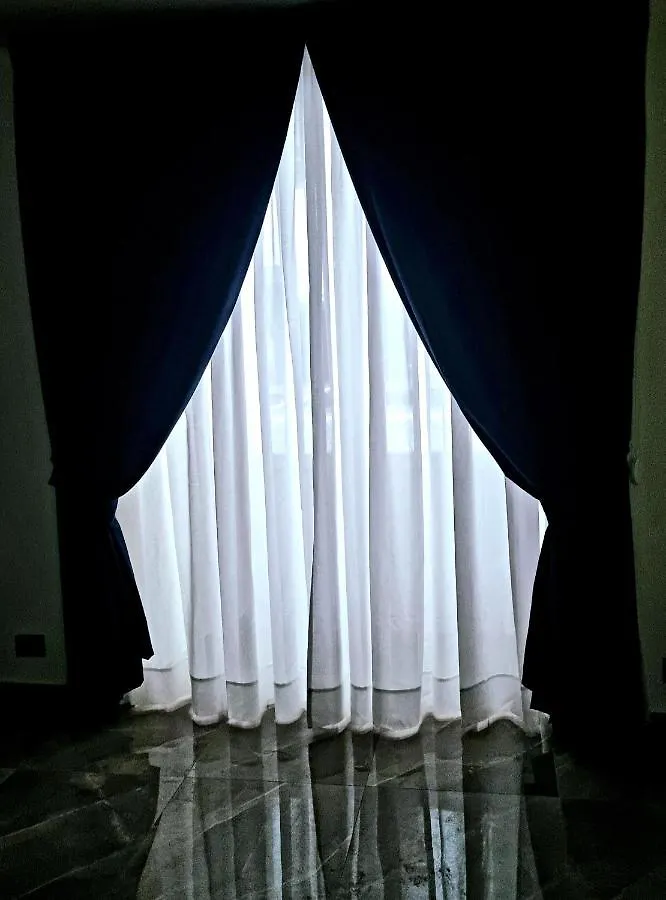 Apartment La Luna A Toledo Naples Italy